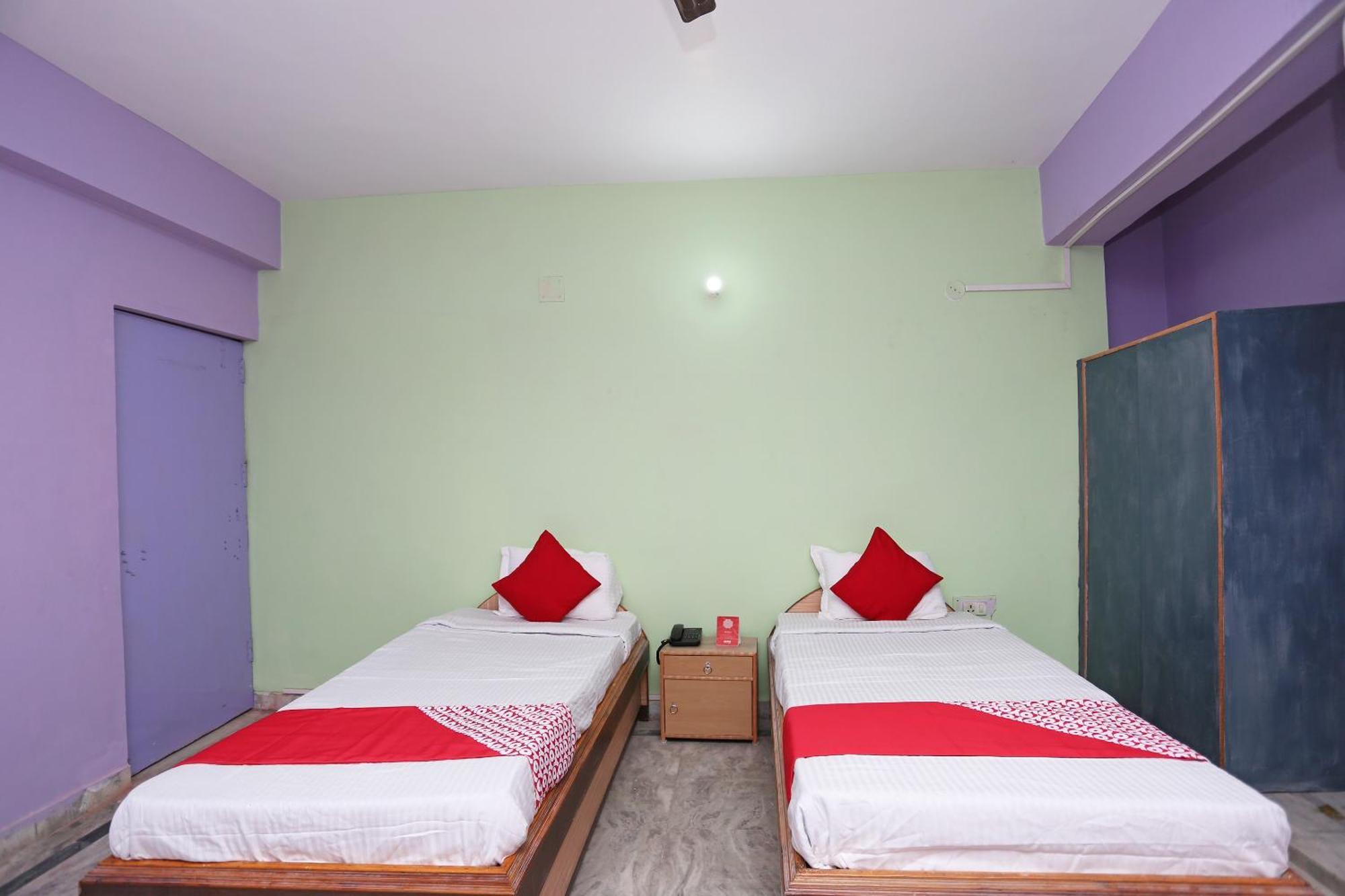 โอโย 19971 โฮเต็ล นิว อุระวศี Hotel Hajipur ภายนอก รูปภาพ
