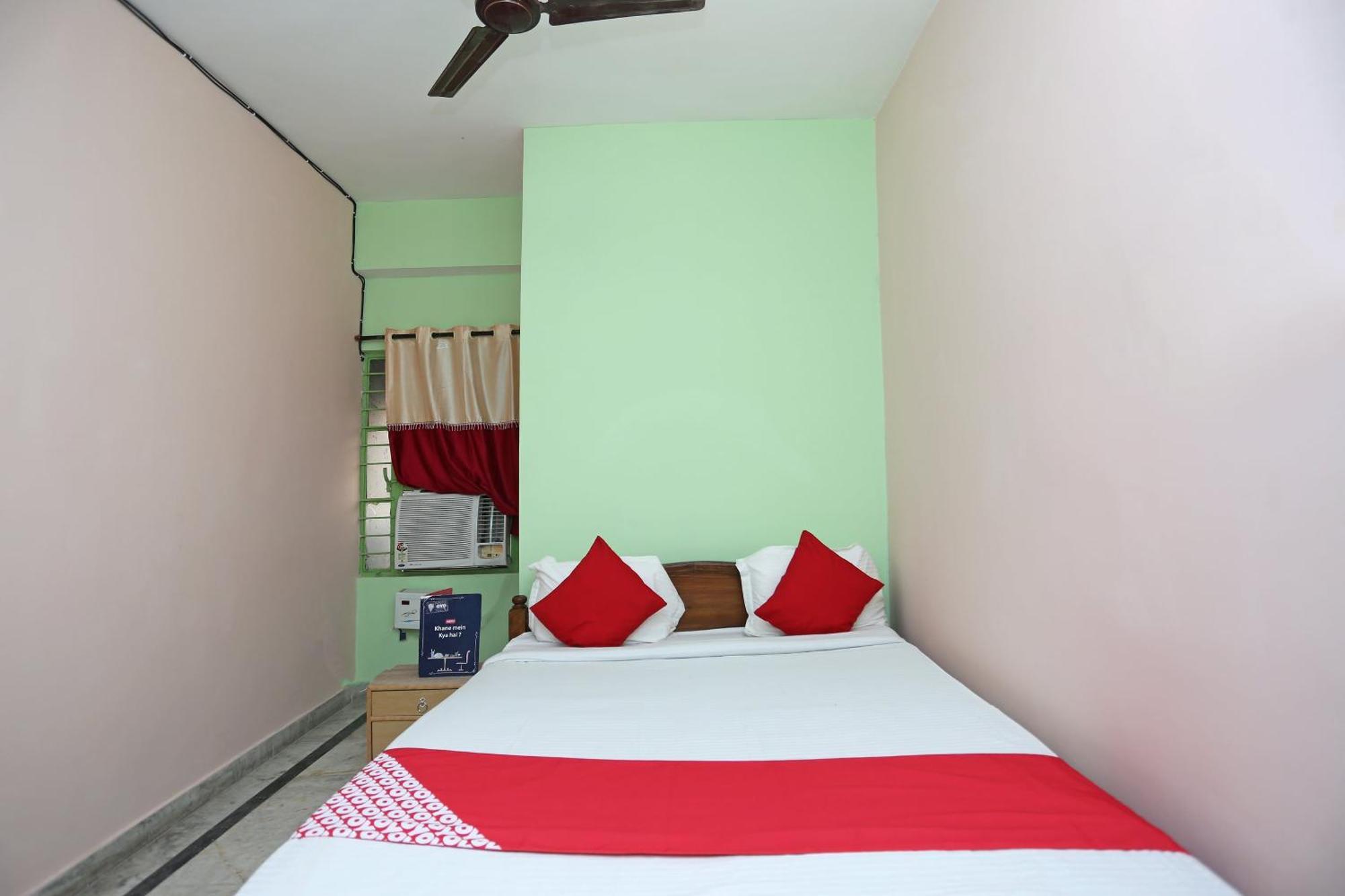 โอโย 19971 โฮเต็ล นิว อุระวศี Hotel Hajipur ภายนอก รูปภาพ